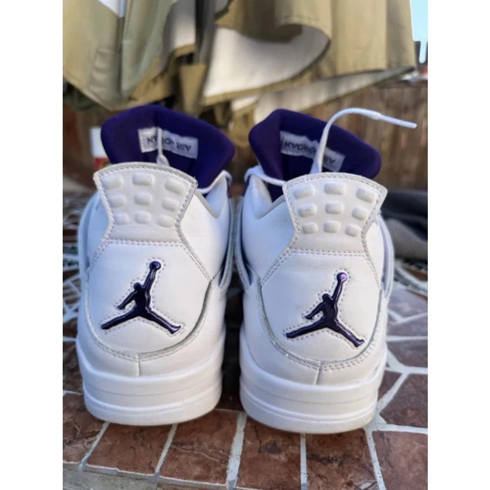 Jordan retro 4 size 12 Purple metallic ct8527-115 used 2020